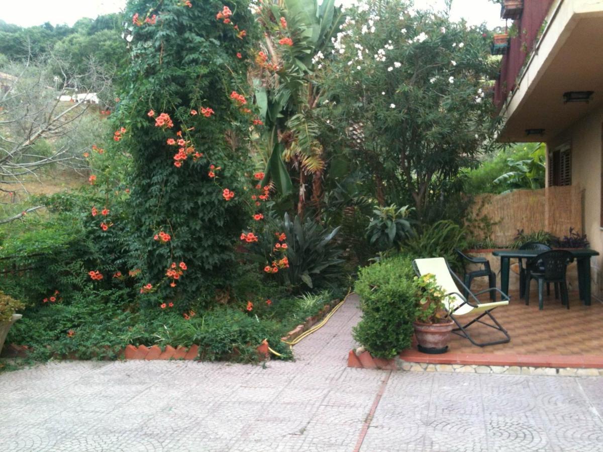 Stanza In Villa Con Giardino Vista Mare Cefalù Exterior foto
