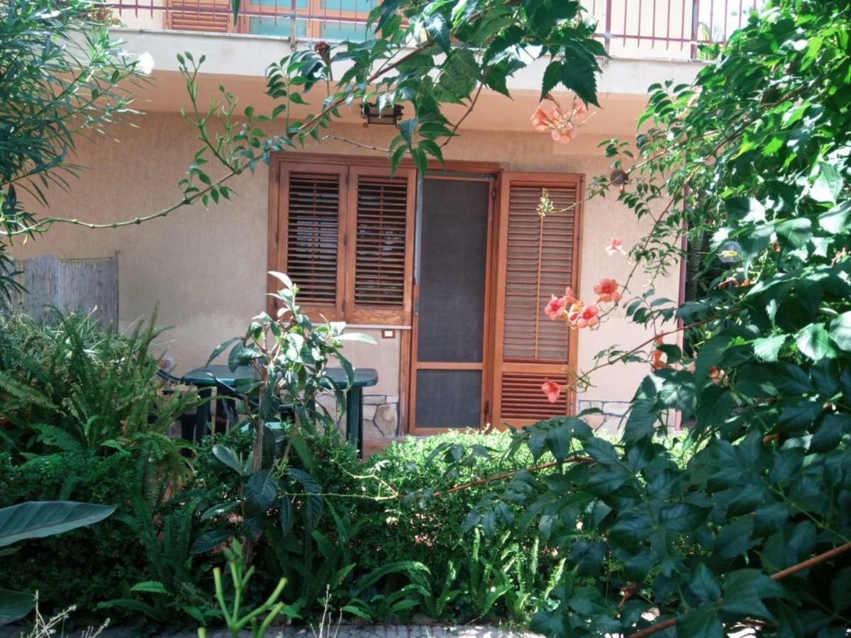 Stanza In Villa Con Giardino Vista Mare Cefalù Exterior foto